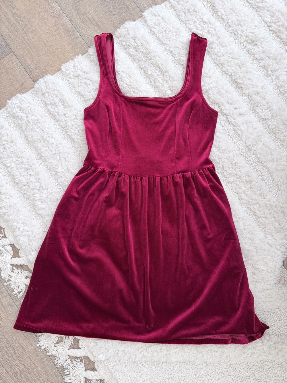 Old Navy Velvet Scoop Neck Dress in Burgundy